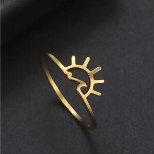 Gold Sunburst Ring